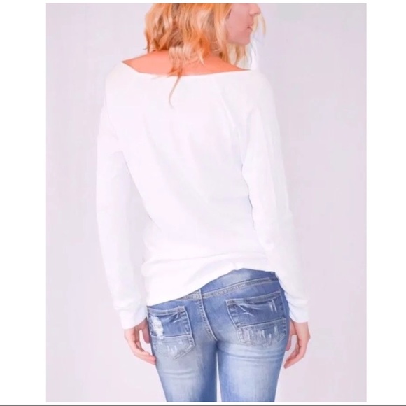 V-Neck Boat Neck White Long Sleeve Relax Shirt - Picture 3 of 4